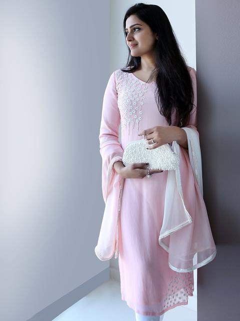 Women's Elegant Clothing's