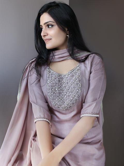 Women's Elegant Clothing's