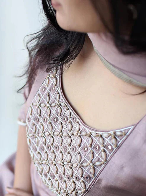 Women's Elegant Clothing's