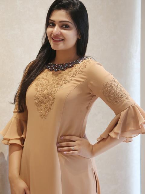 Women's Elegant Clothing's