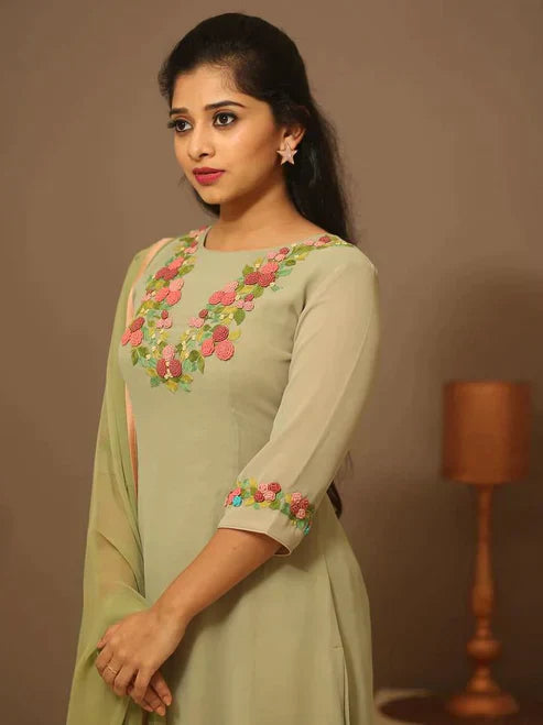 Women's Elegant Clothing's