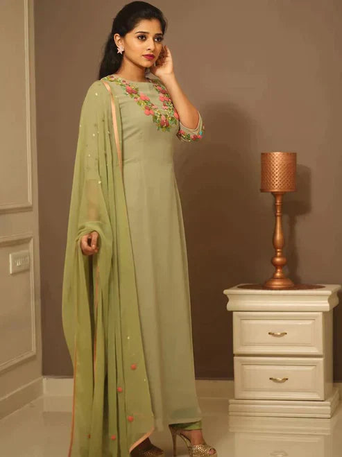 Women's Elegant Clothing's