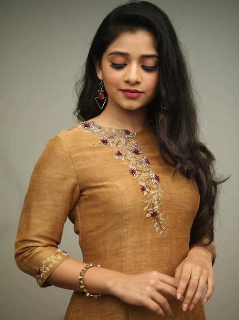 Women's Elegant Clothing's