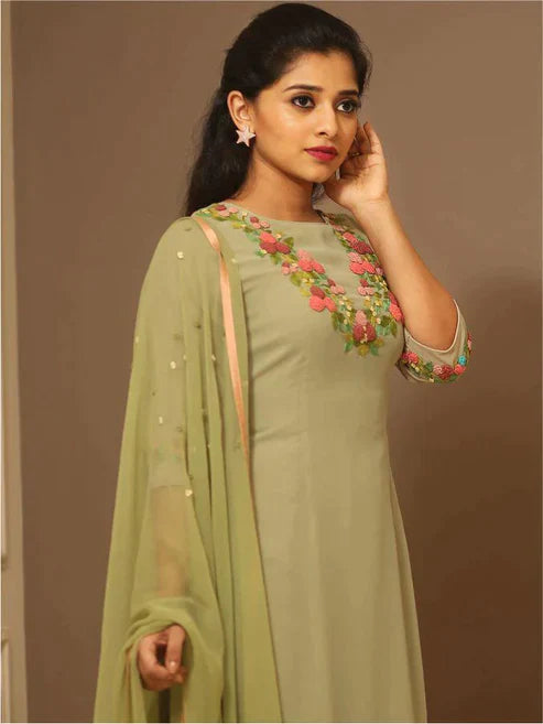 Women's Elegant Clothing's