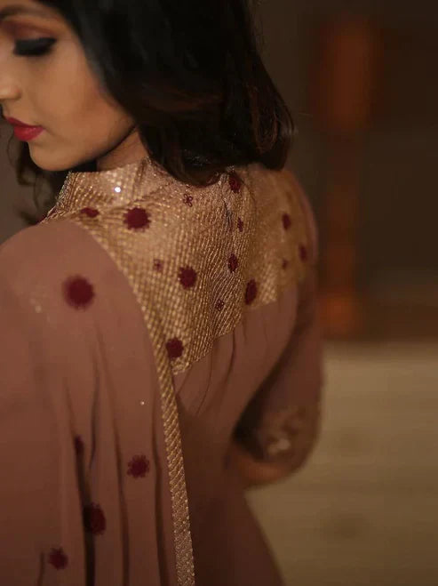 Women's Elegant Clothing's