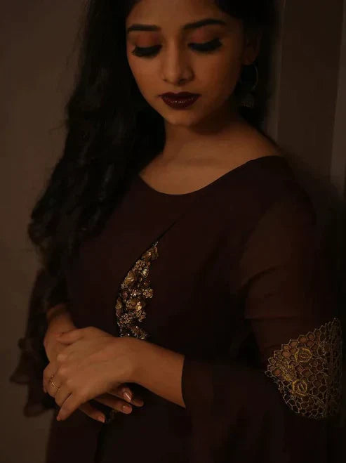 Women's Elegant Clothing's
