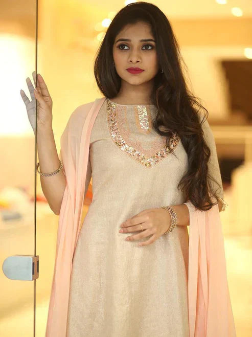 Women's Elegant Clothing's