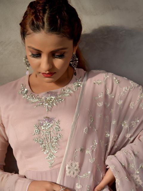 Women's Elegant Clothing's