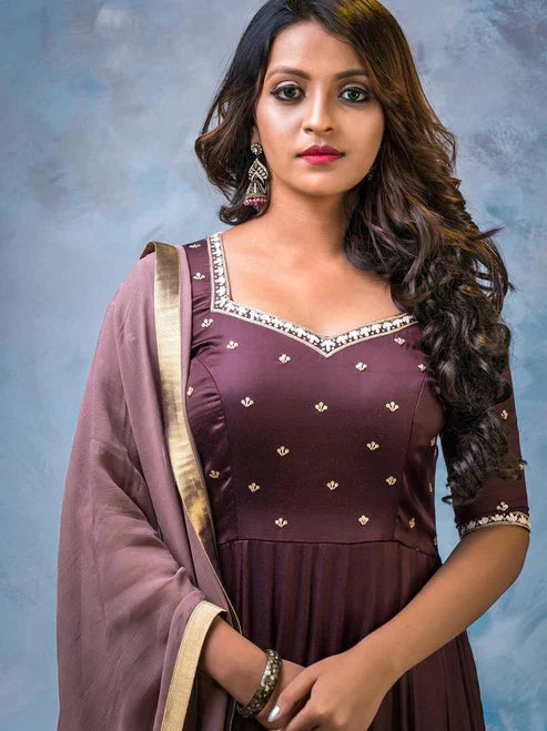 Women's Elegant Clothing's