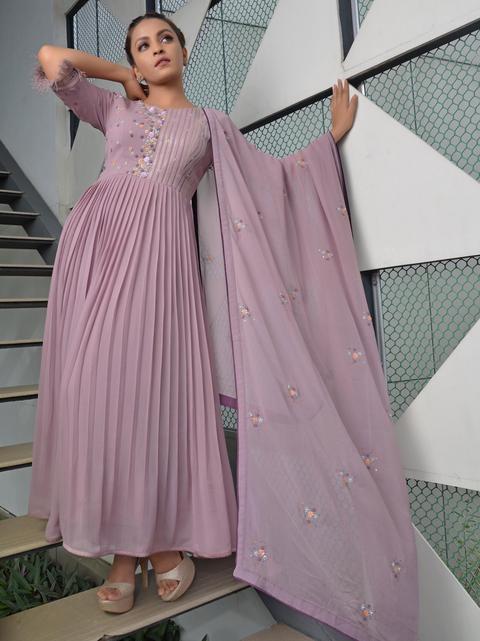 Women's Elegant Clothing's