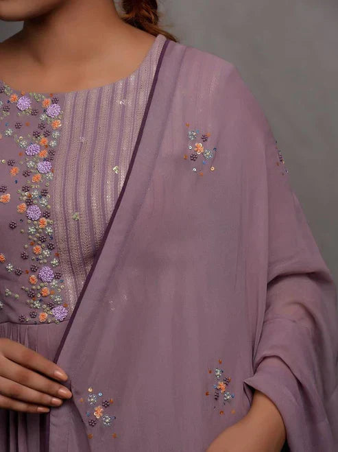 Women's Elegant Clothing's