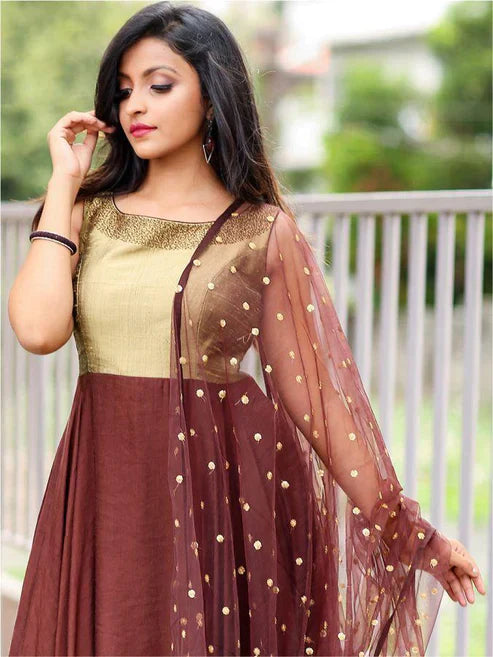 Women's Elegant Clothing's