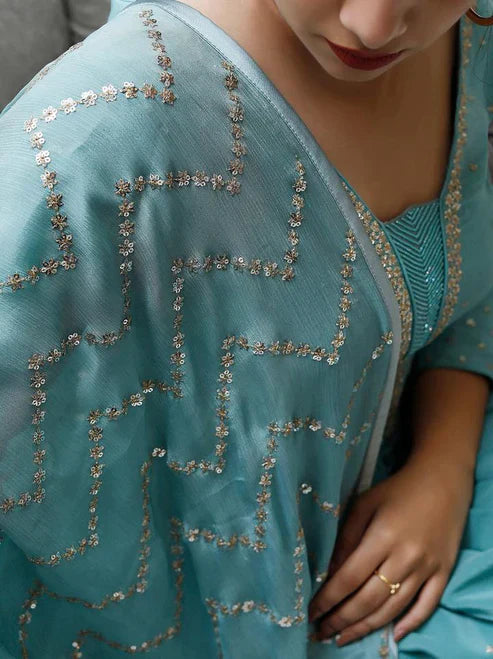 Women's Elegant Clothing's