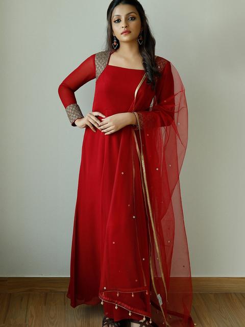 Women's Elegant Clothing's