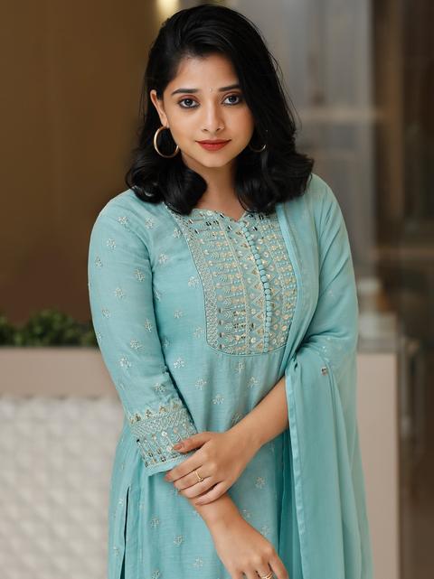 Women's Elegant Clothing's