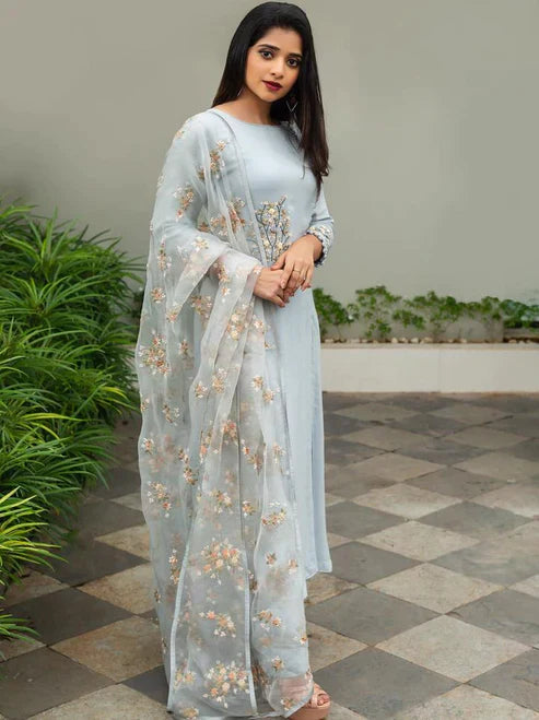 Women's Elegant Clothing's