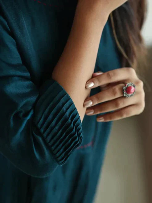 Women's Elegant Clothing's