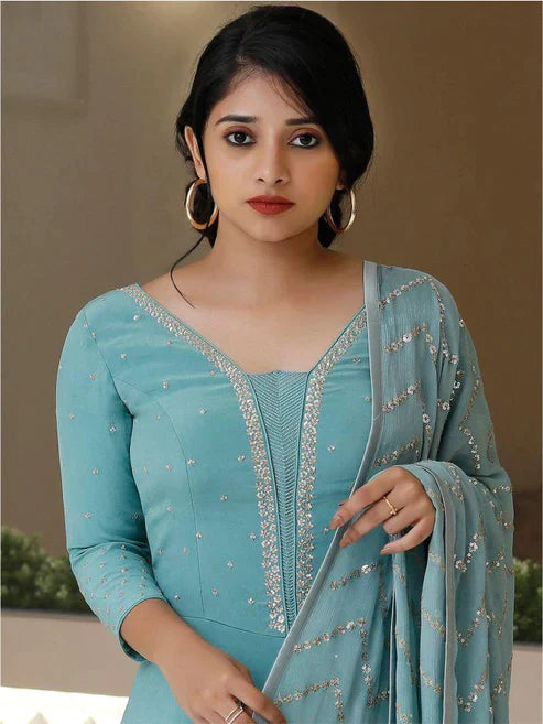 Women's Elegant Clothing's